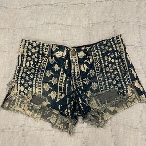 Free People Distressed Floral Patterned Denim Shorts size 25